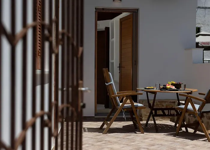 Naxos Boutique Luxury Minimalism In Φιλώτι