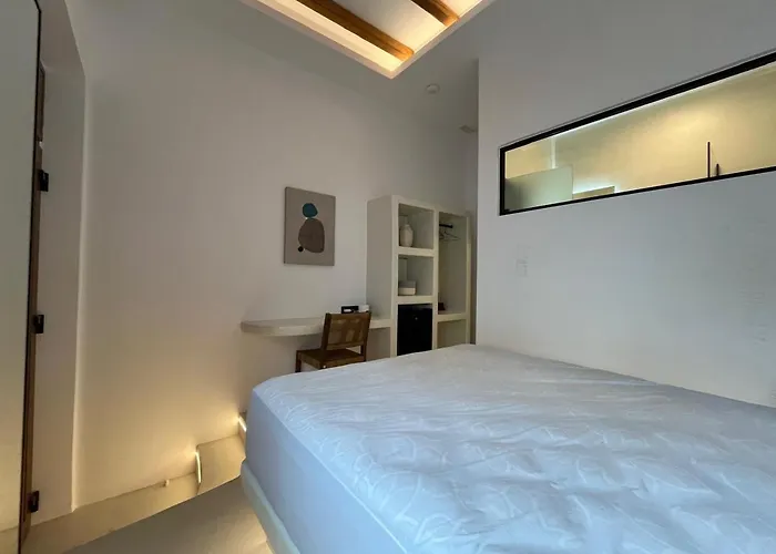 Naxos Boutique Luxury Minimalism In Φιλώτι