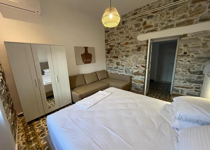 Naxos Boutique Luxury Minimalism In Φιλώτι