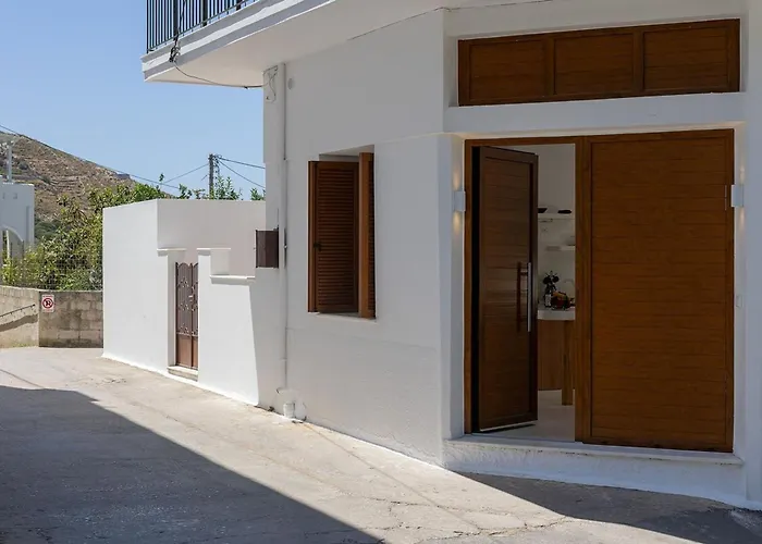 Naxos Boutique Luxury Minimalism In Apartamento *