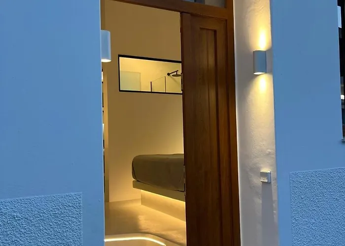 Naxos Boutique Luxury Minimalism In