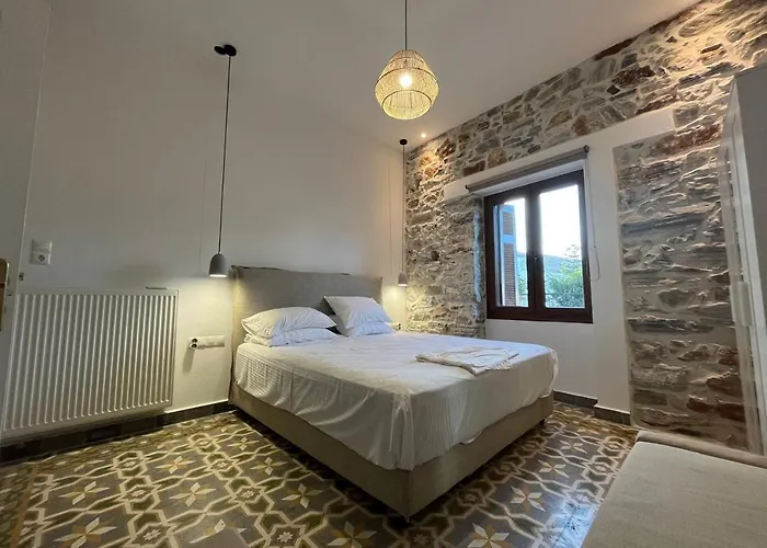 Naxos Boutique Luxury Minimalism In Apartamento